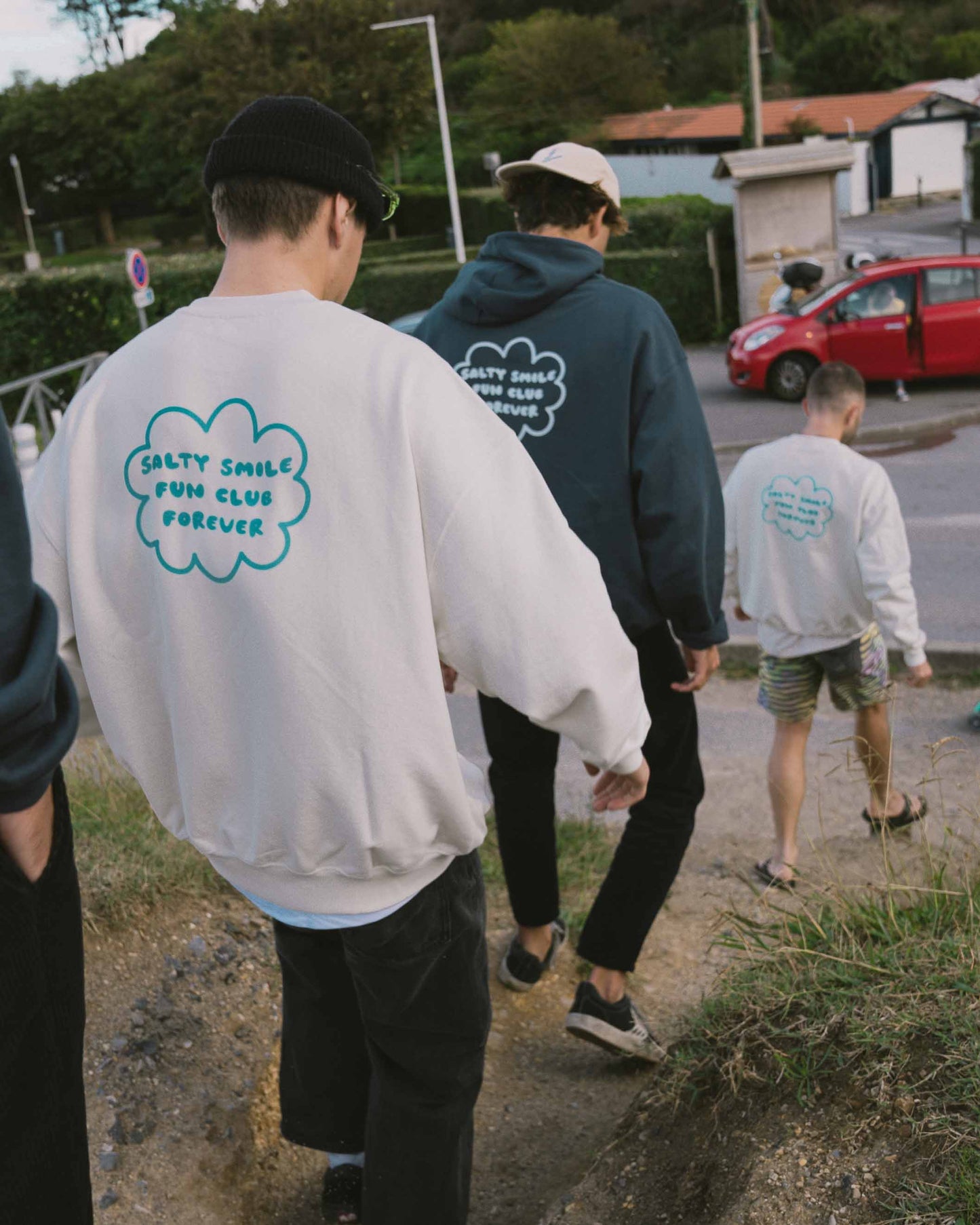 vetements surf salty smile Sweat Fun Club Crème marque eco responsable coton bio