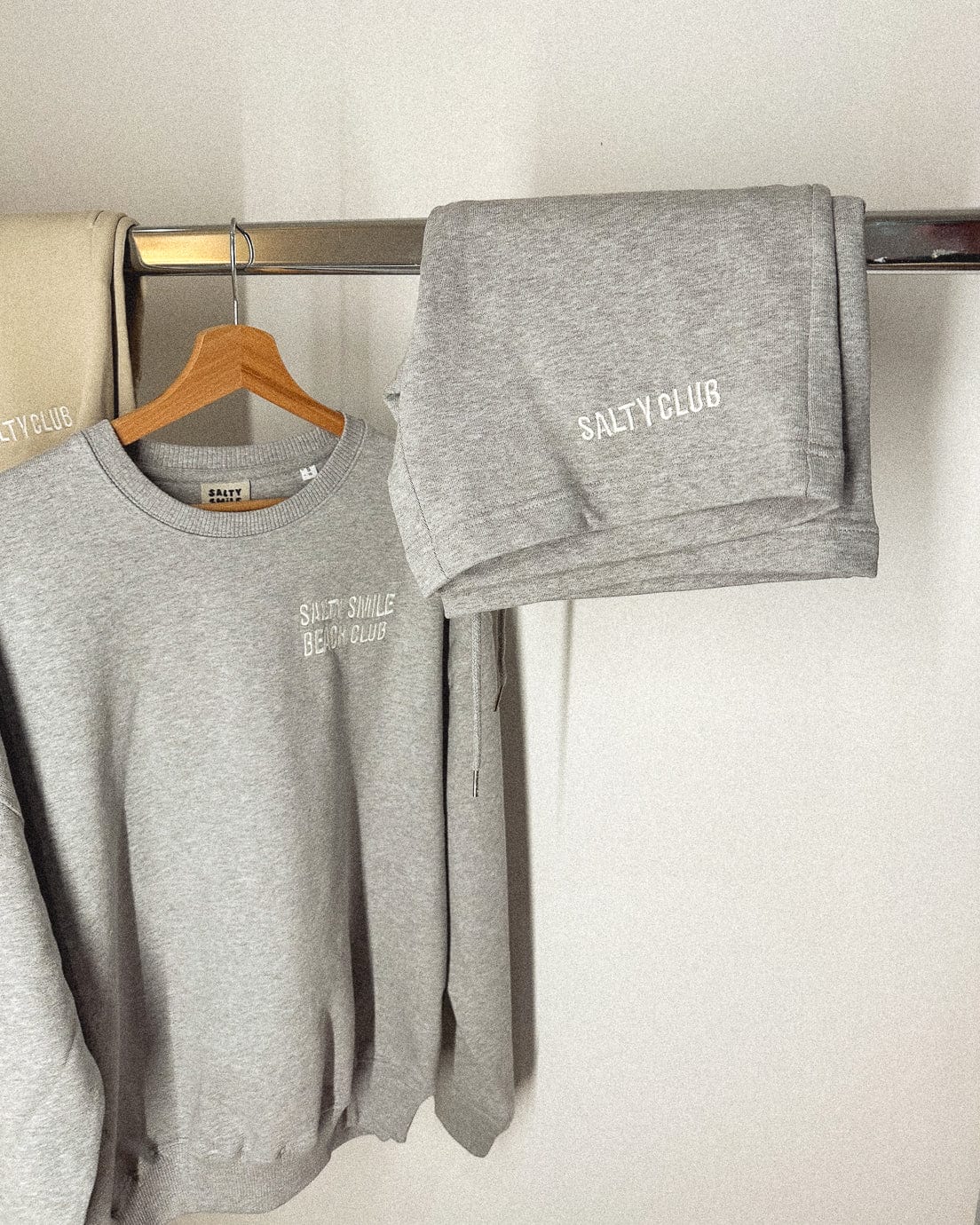vetements surf salty smile BEACH CLUB GRIS SHORT marque eco responsable coton bio