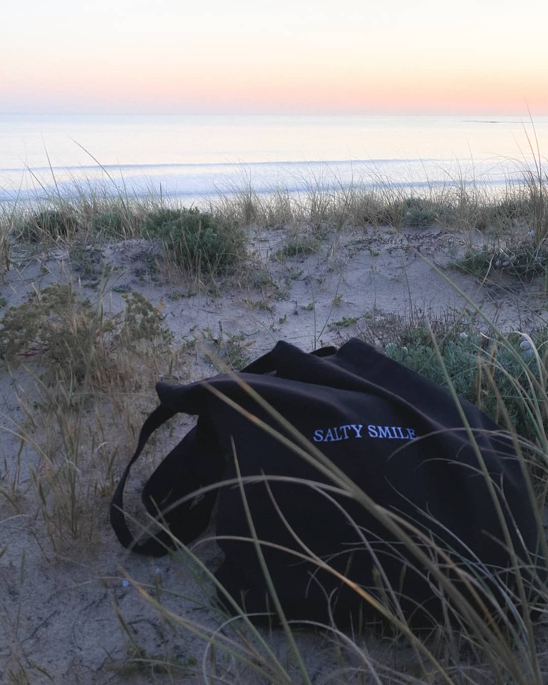 vetements surf salty smile Tote Bag Brodé Noir marque eco responsable coton bio