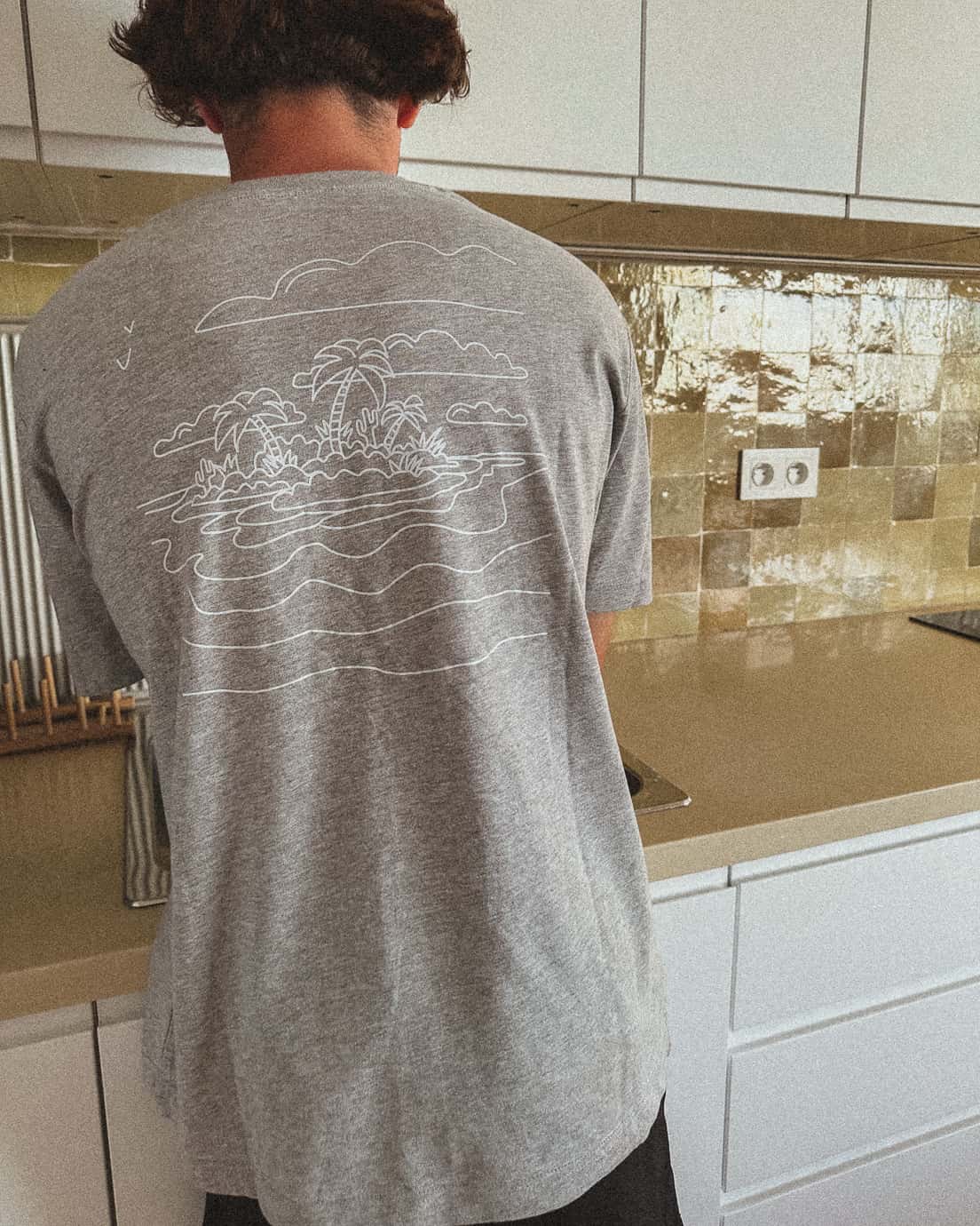 vetements surf salty smile VACATION GREY T SHIRT marque eco responsable coton bio