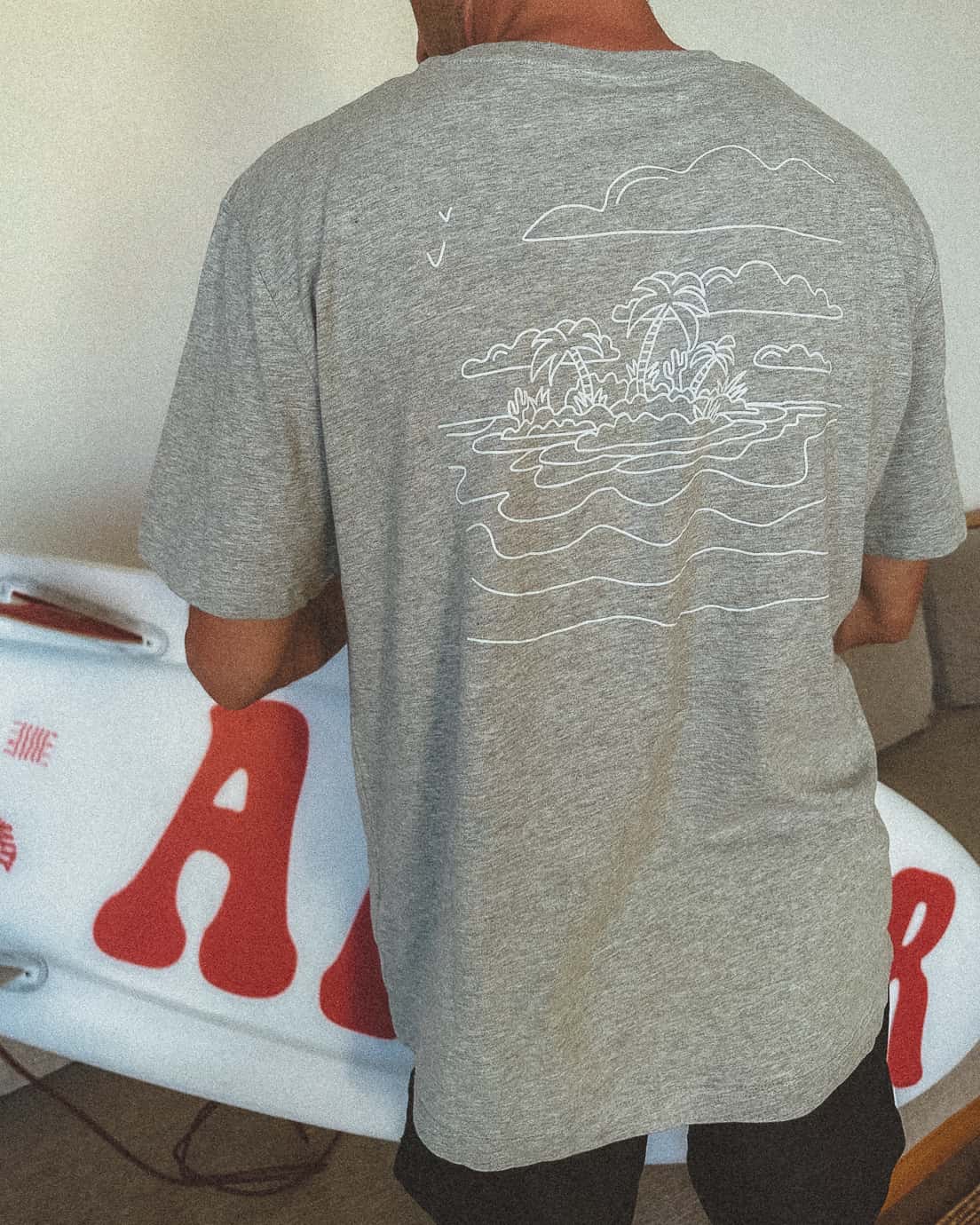 vetements surf salty smile VACATION GREY T SHIRT marque eco responsable coton bio