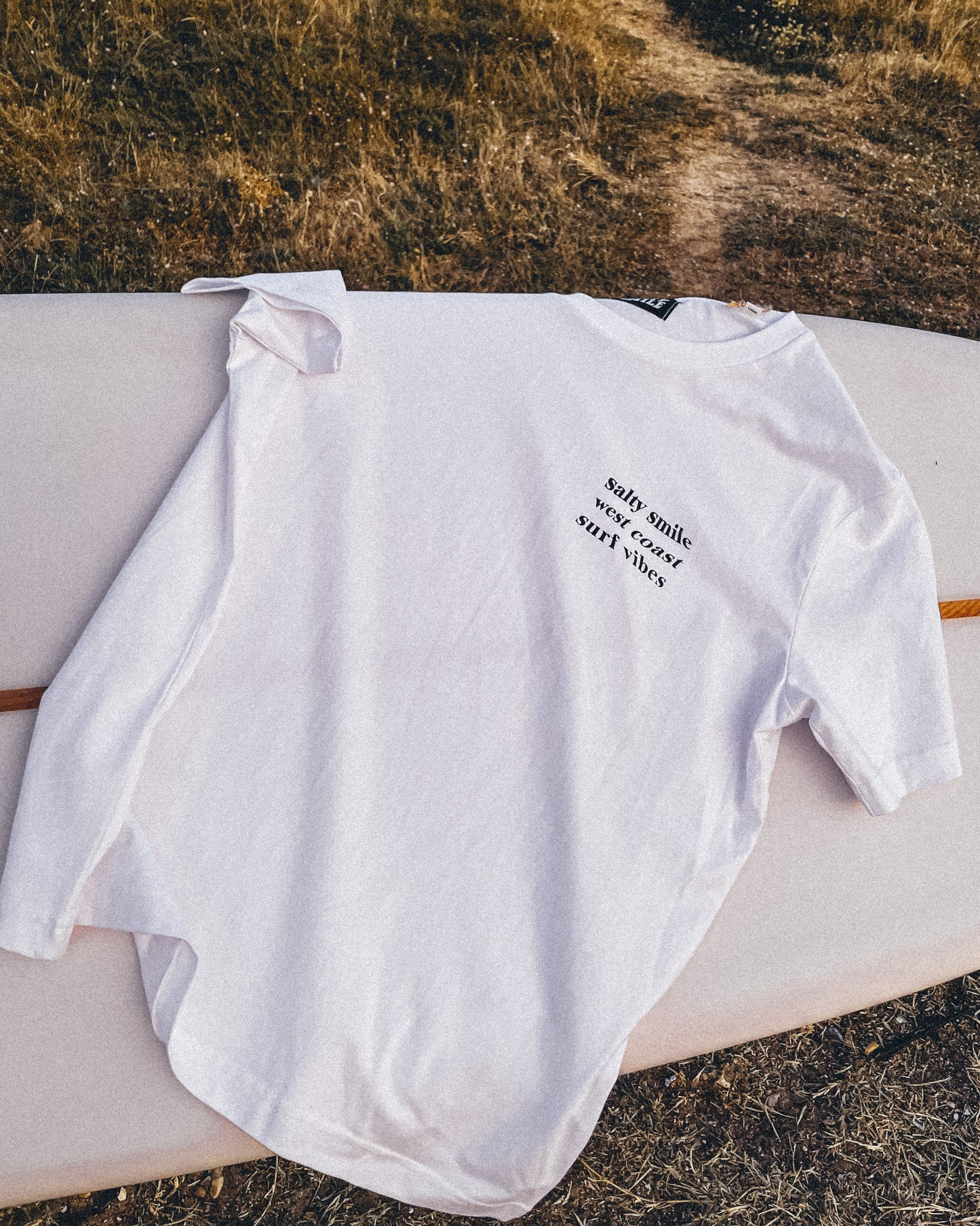 vetements surf salty smile WEST COAST RETRO T SHIRT XS / Blanc