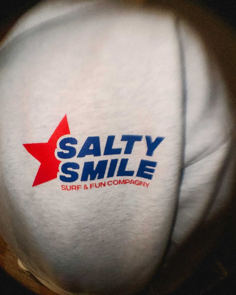 vetements surf salty smile Sweatshirt Surf & Fun Compagny marque eco responsable coton bio